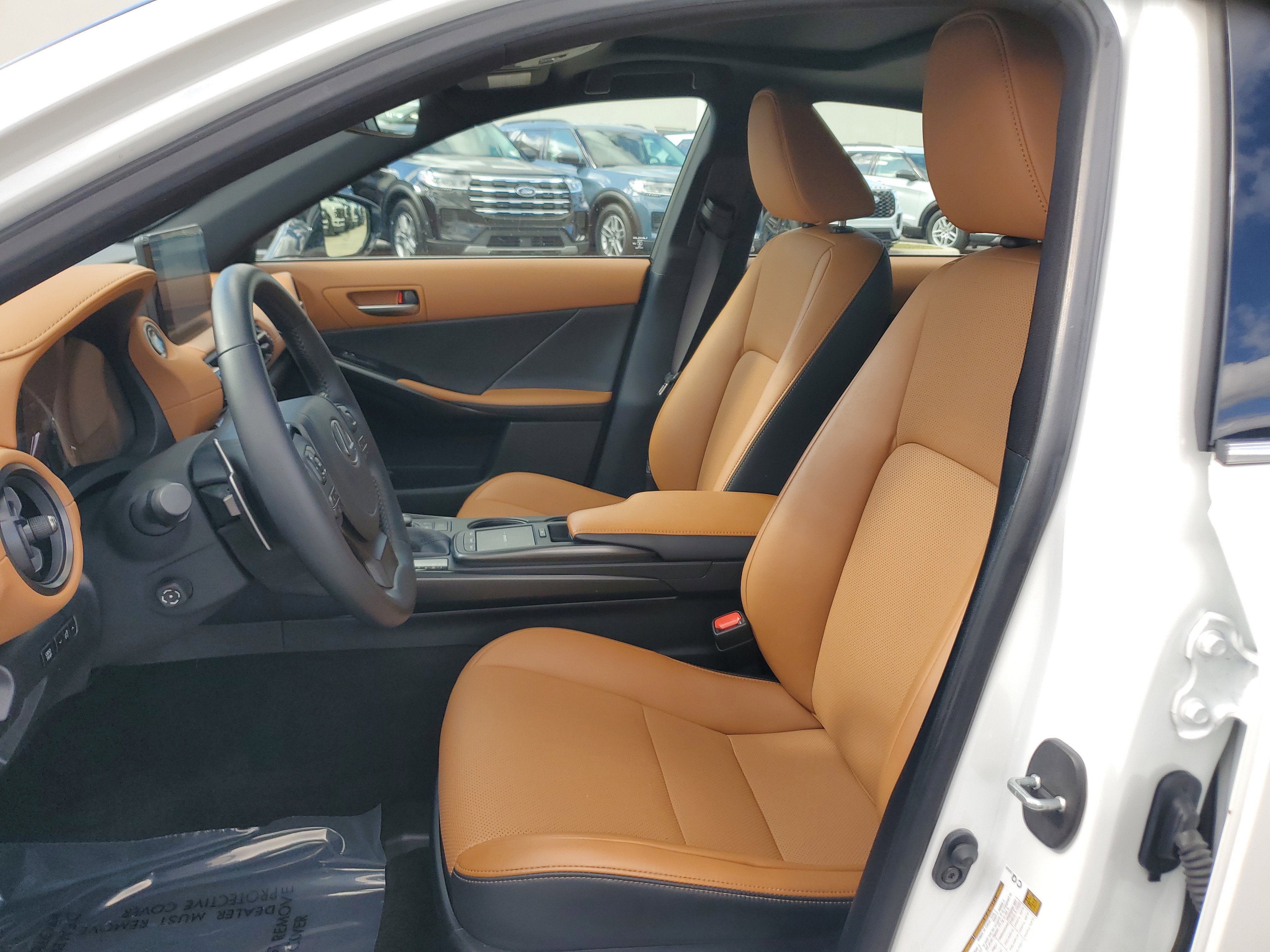 2023 Lexus IS IS 300