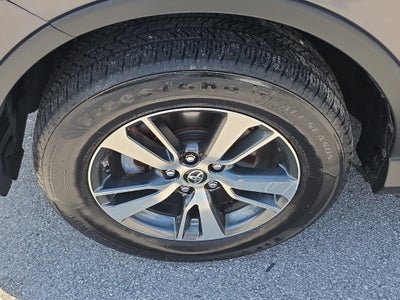 2017 Toyota RAV4 XLE