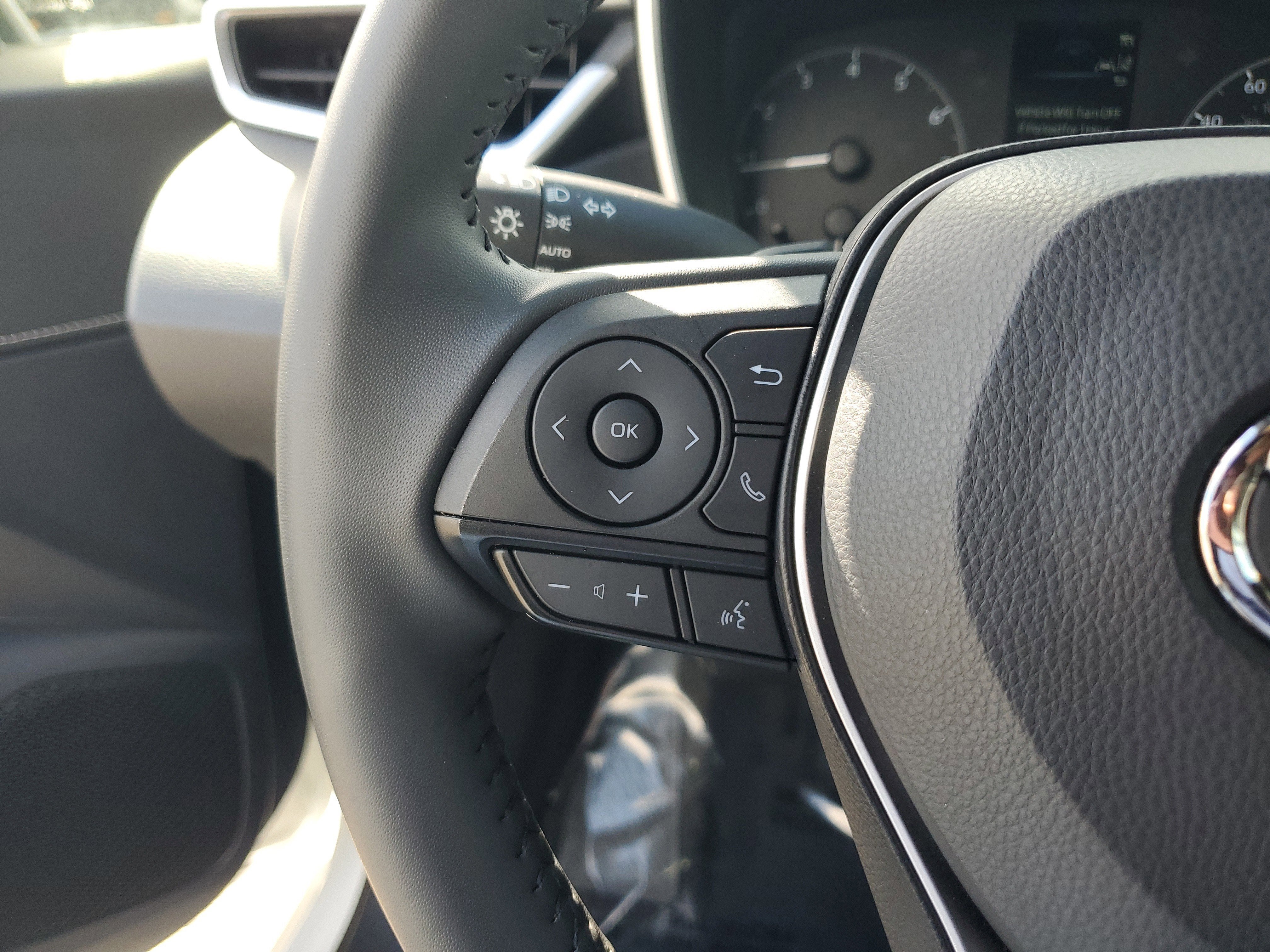 2025 Toyota Corolla Hatchback SE