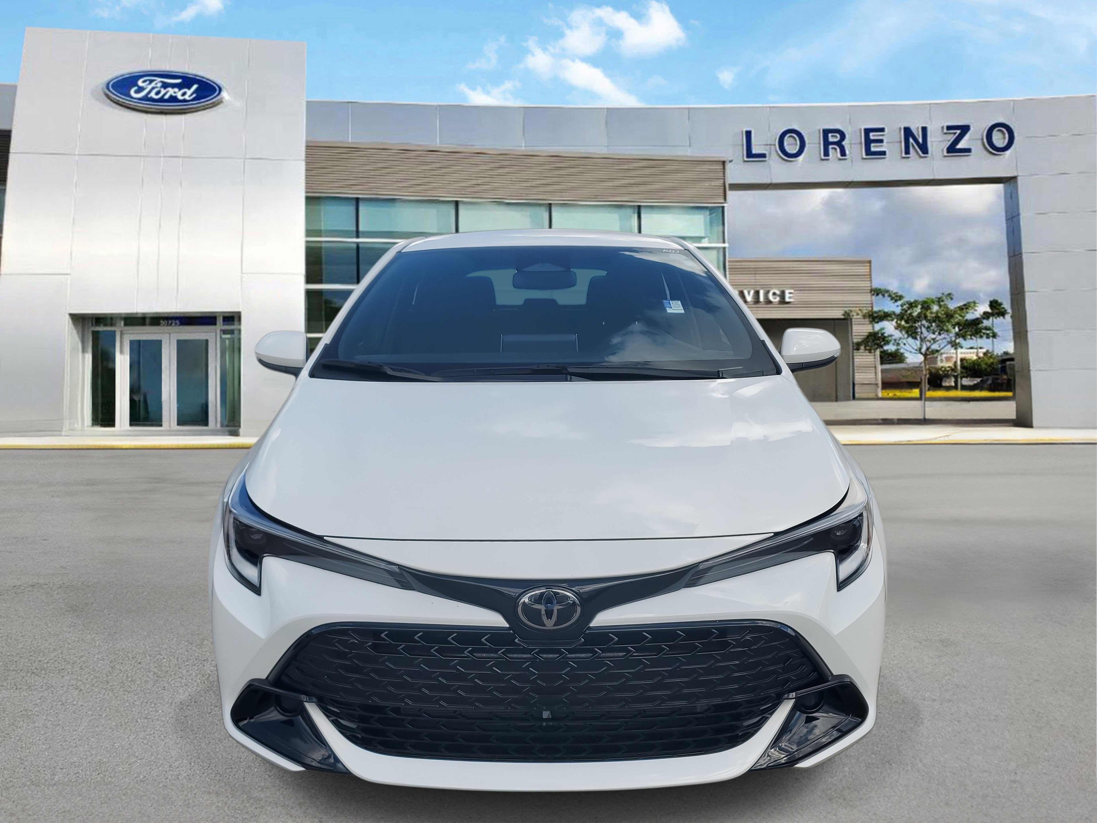 2025 Toyota Corolla Hatchback SE