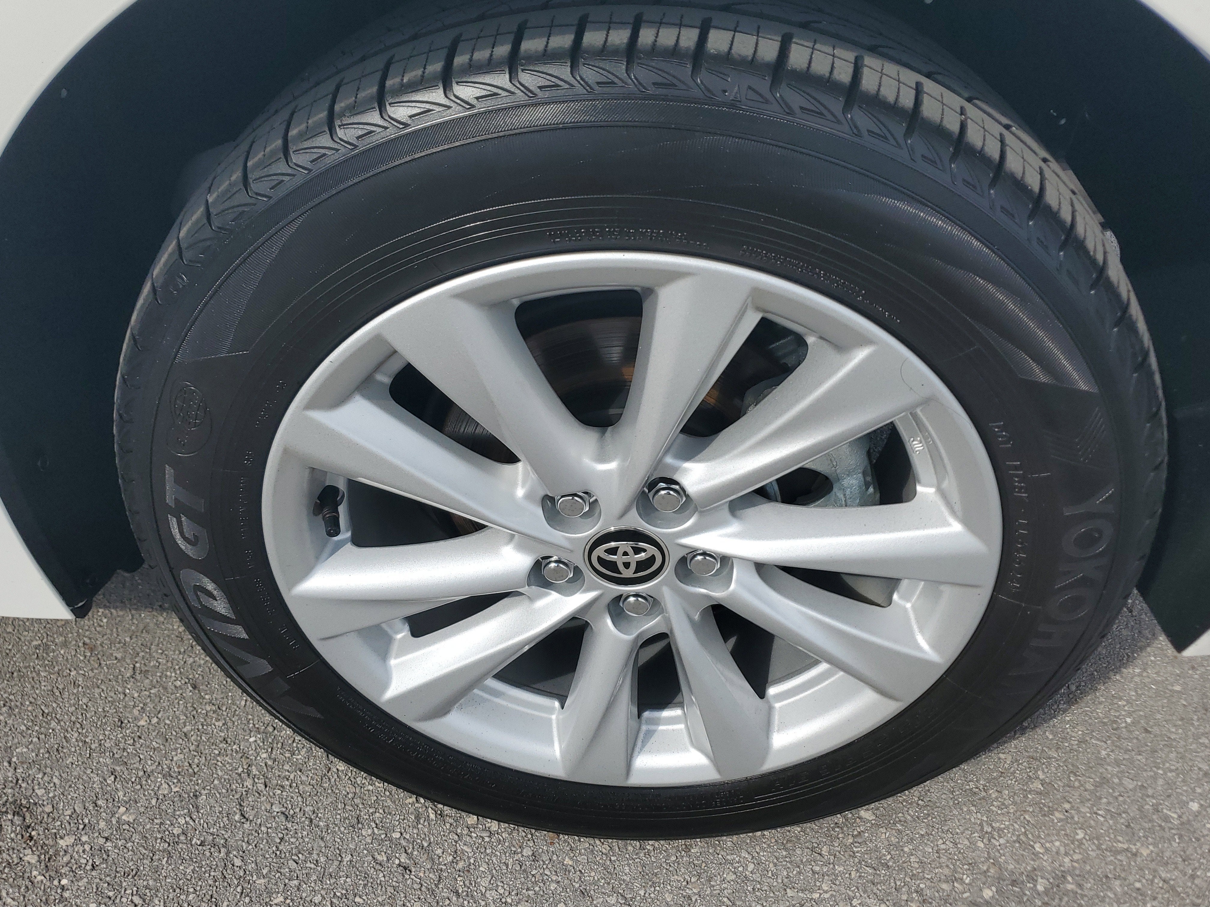 2025 Toyota Corolla Hatchback SE