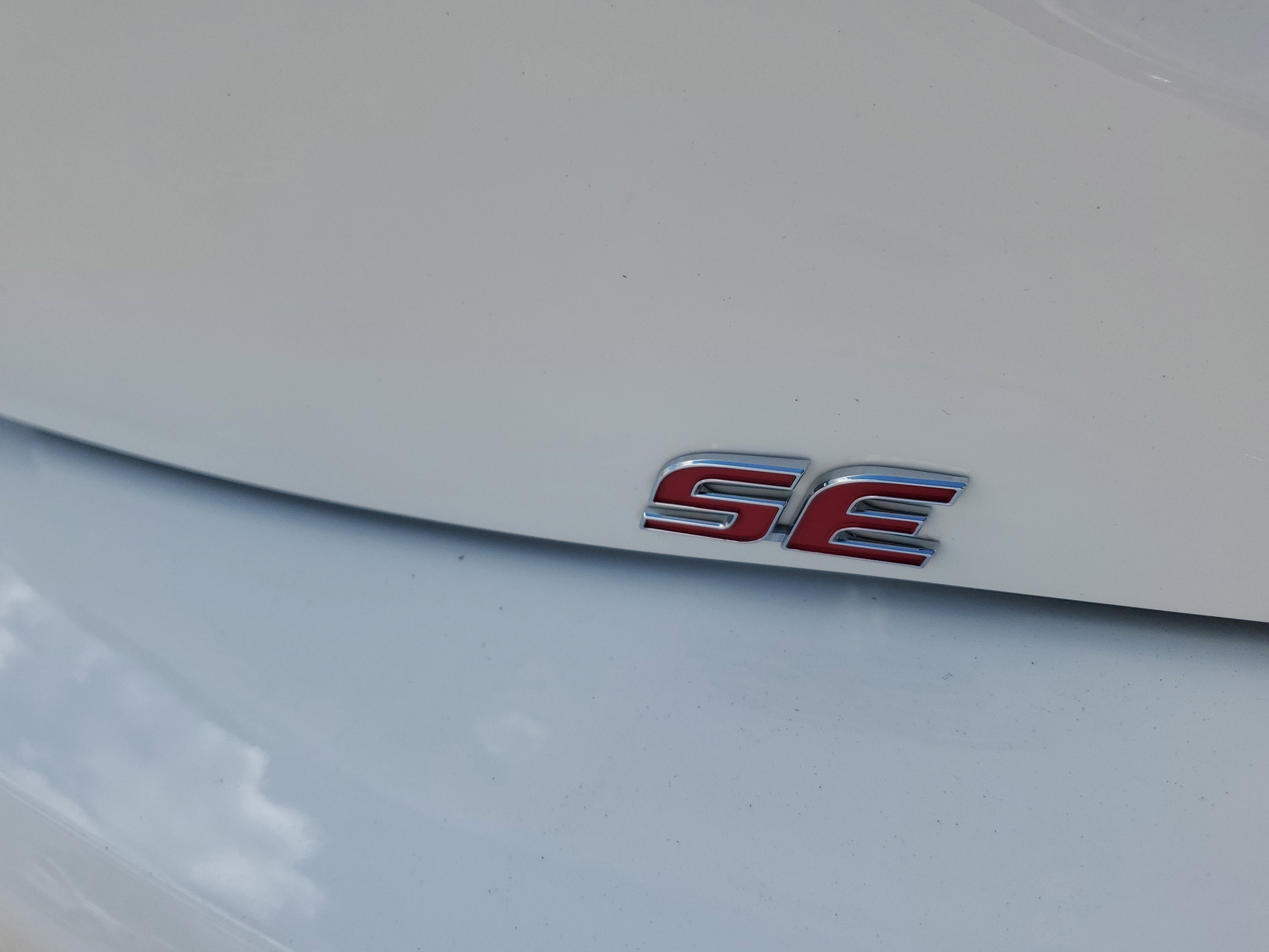 2025 Toyota Corolla Hatchback SE