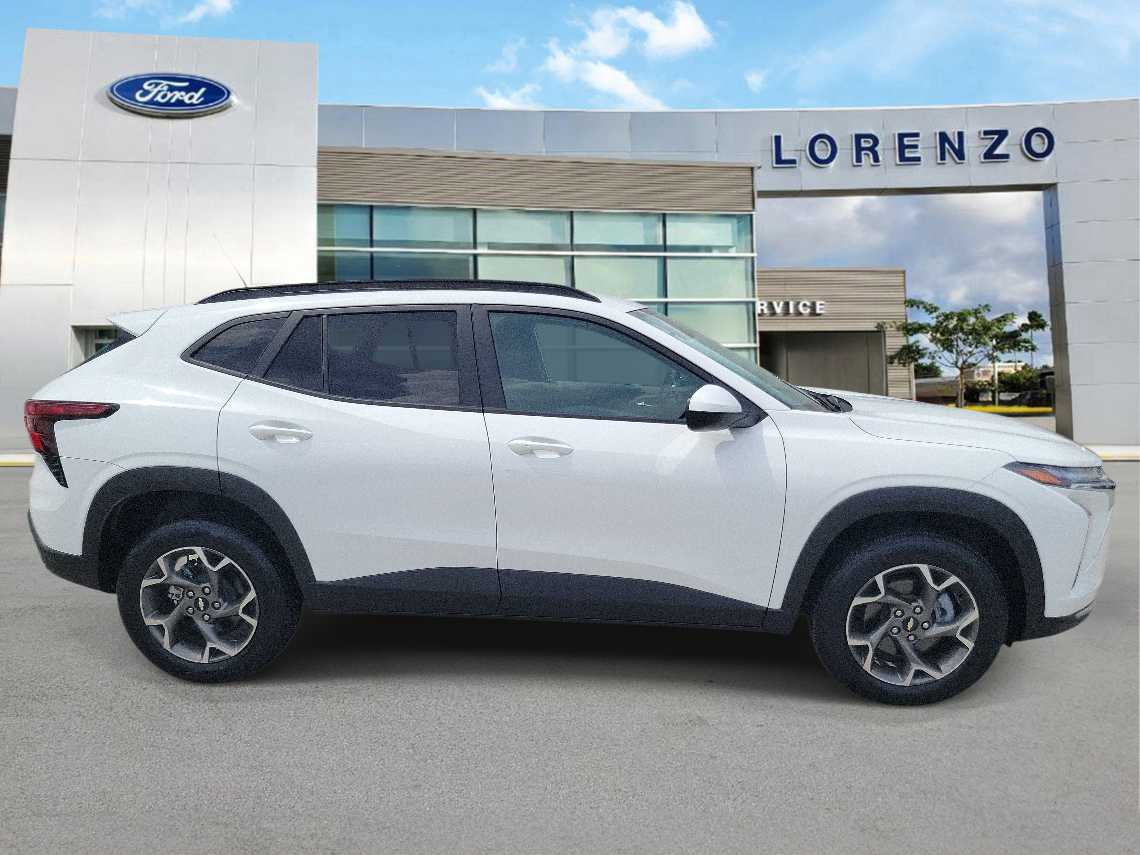 2025 Chevrolet Trax LT