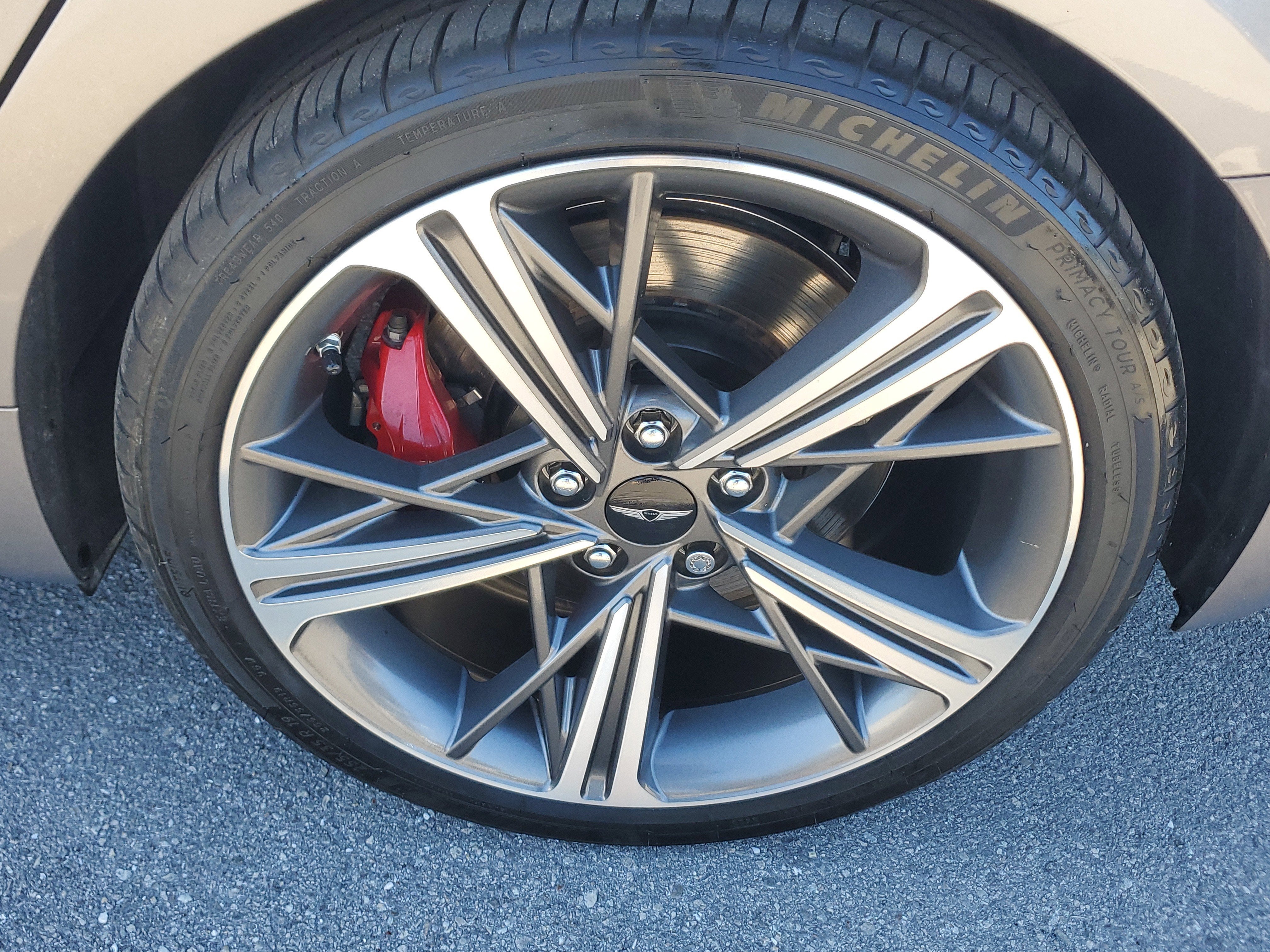 2024 Genesis G70 2.5T