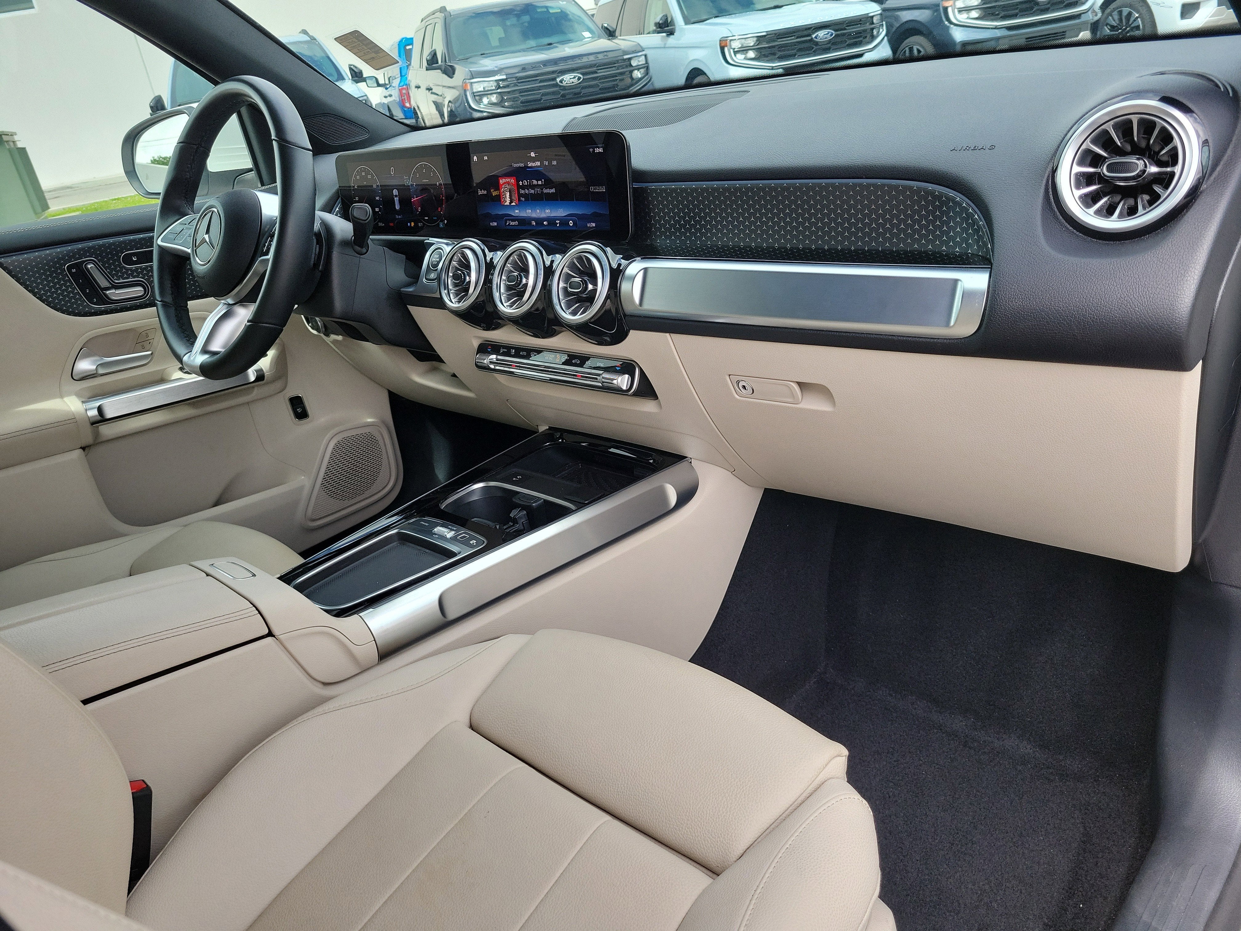2025 Mercedes-Benz GLB GLB 250