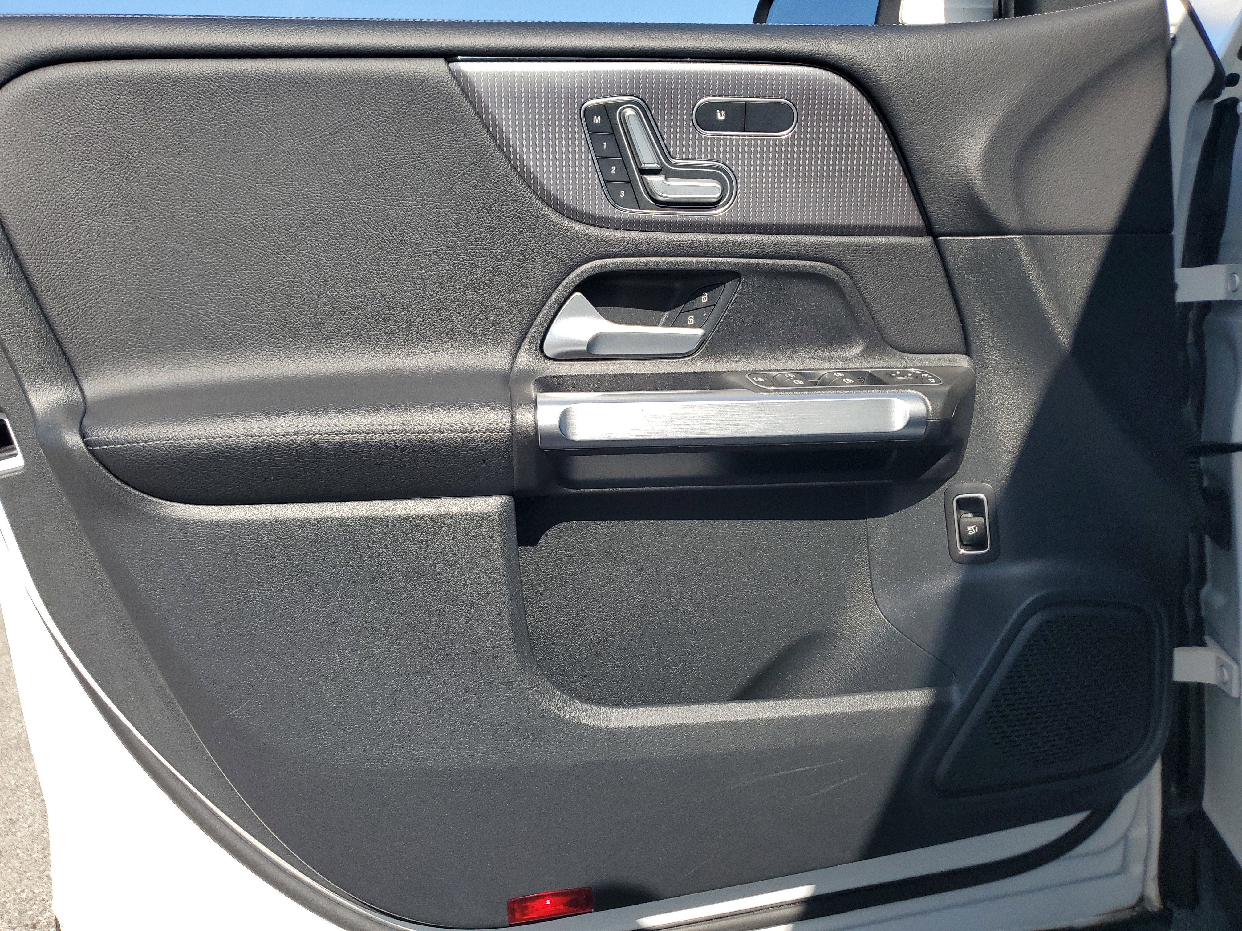 2023 Mercedes-Benz GLB GLB 250