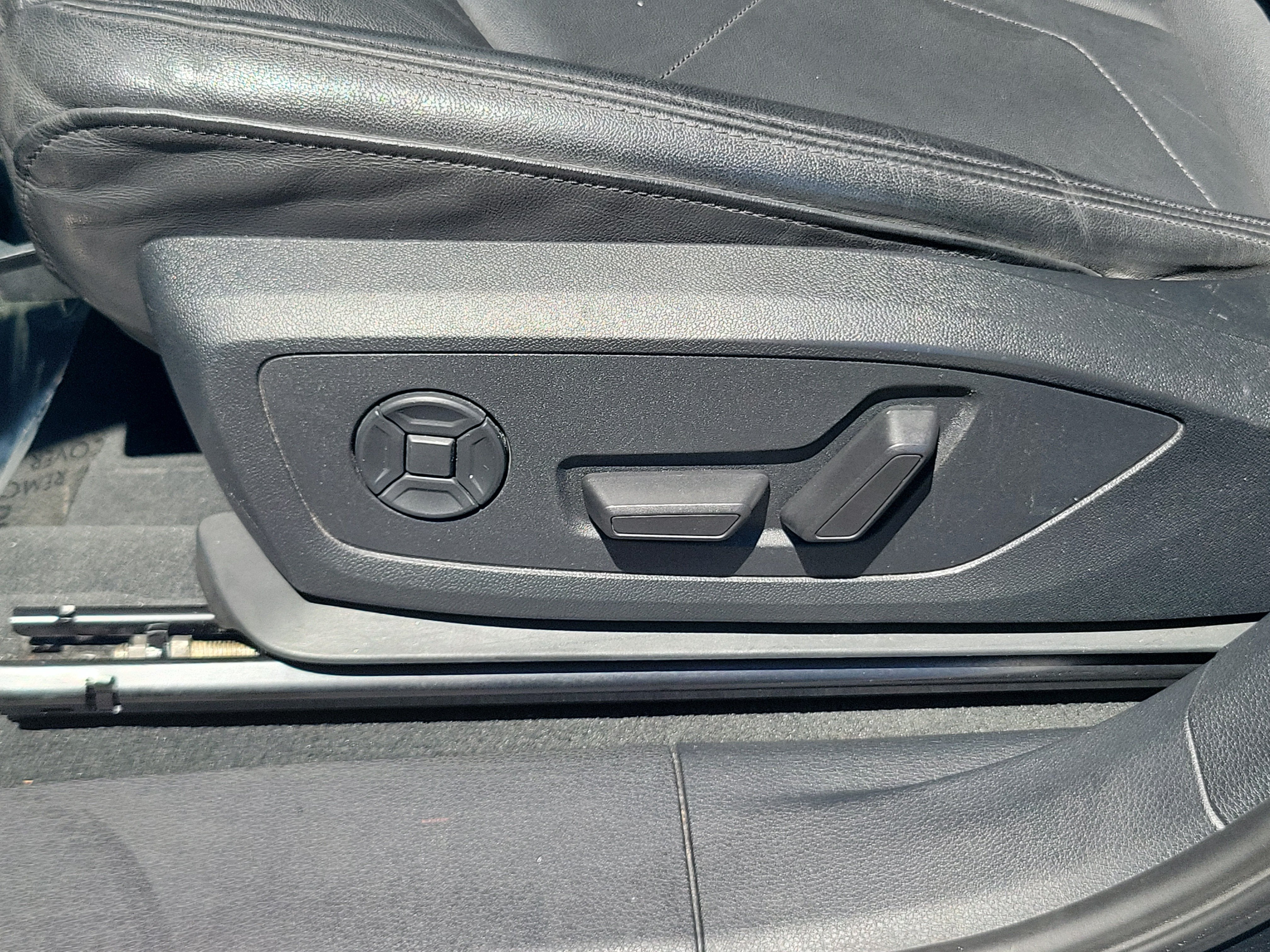 2020 Audi Q3 S line Premium