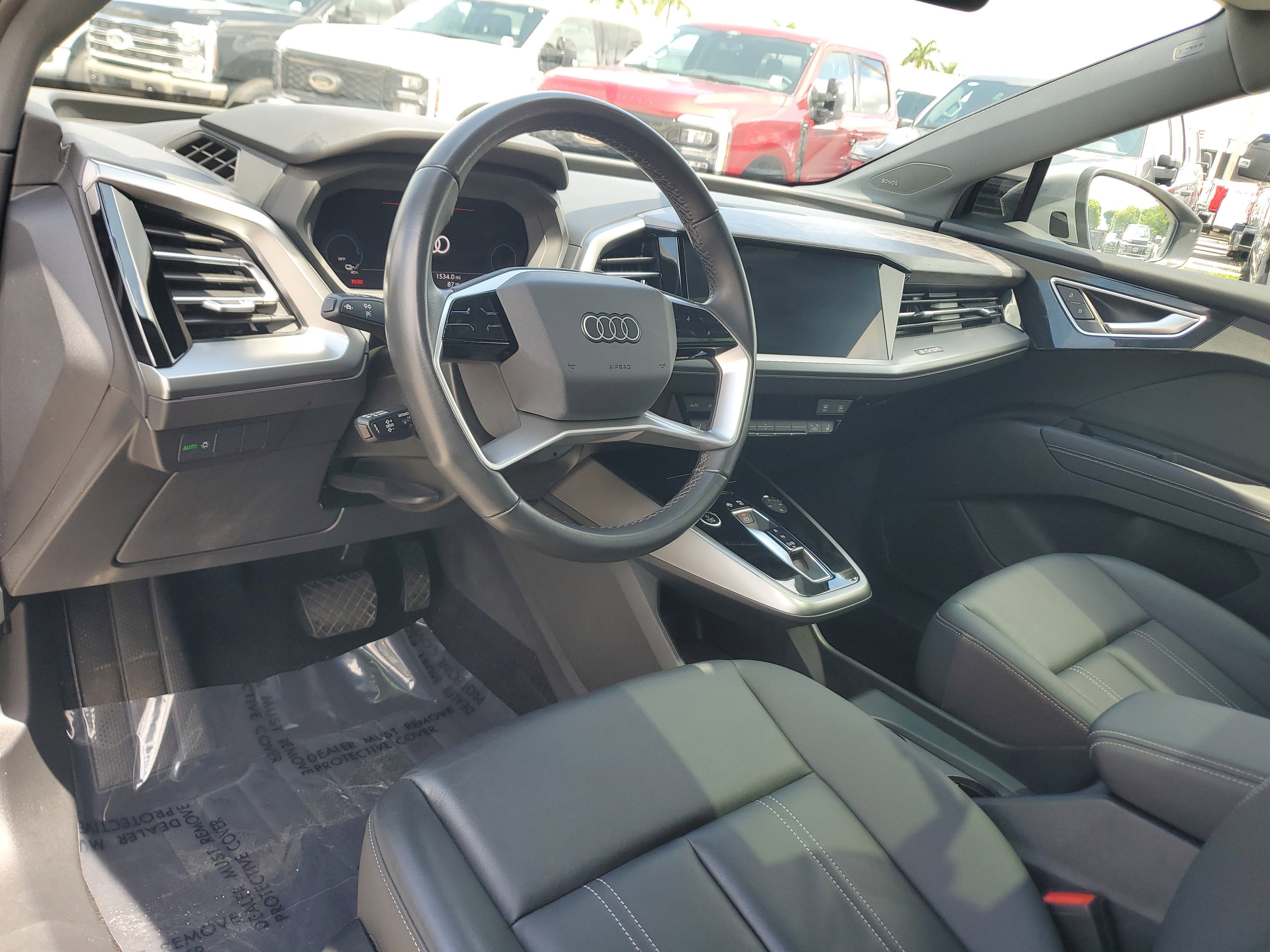 2024 Audi Q4 e-tron Premium Plus