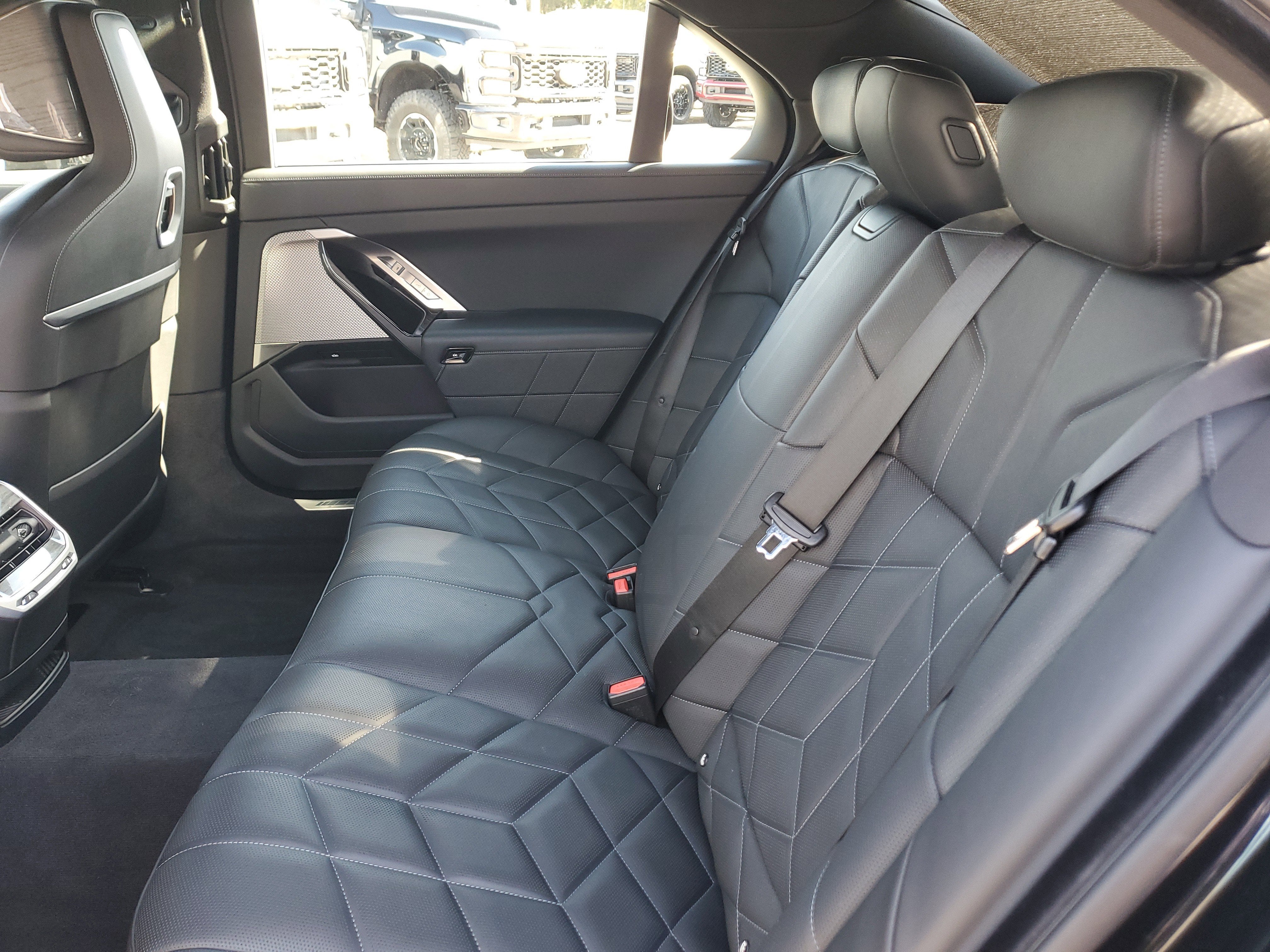 2024 BMW 7 Series 740i