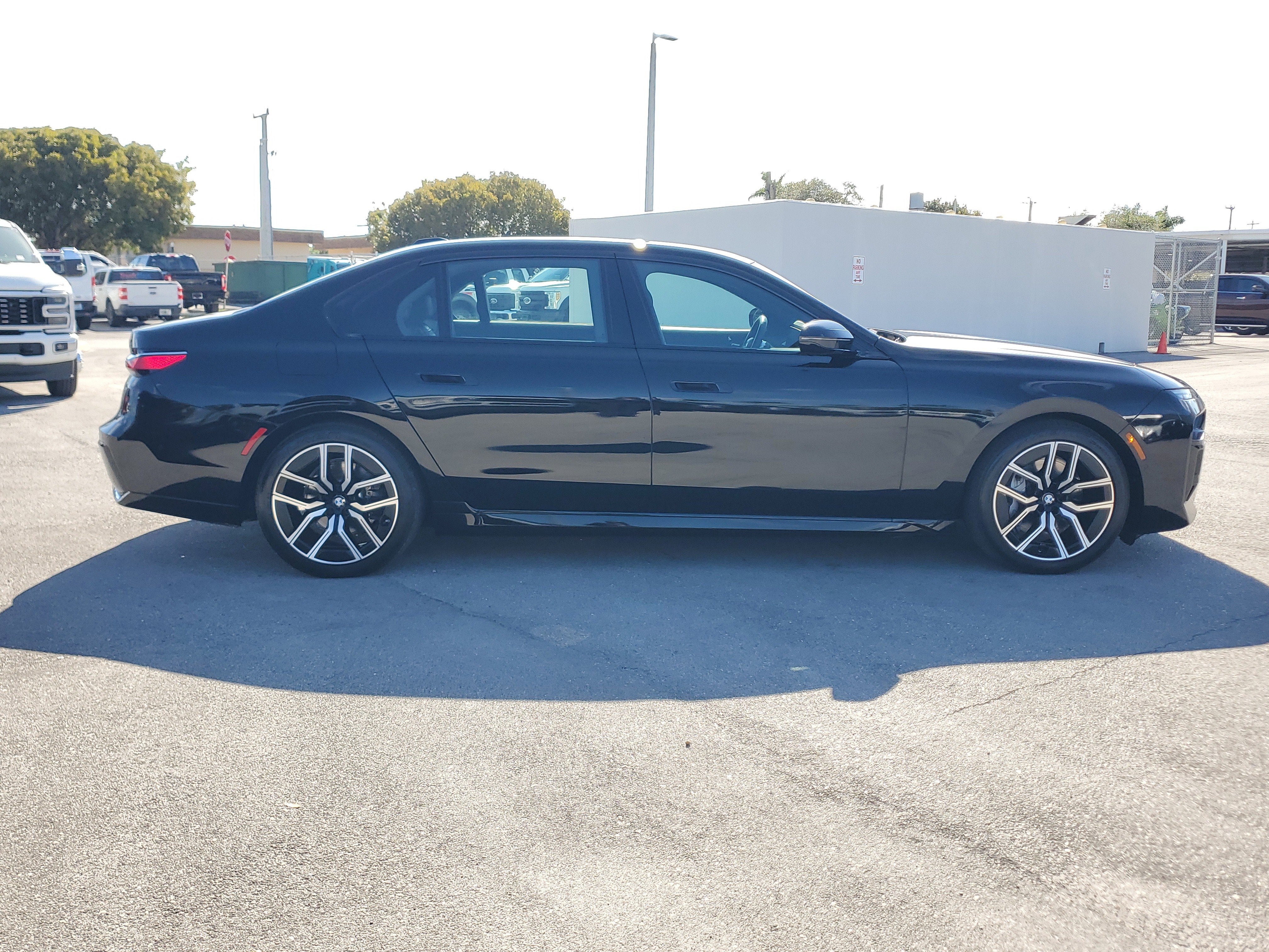 2024 BMW 7 Series 740i