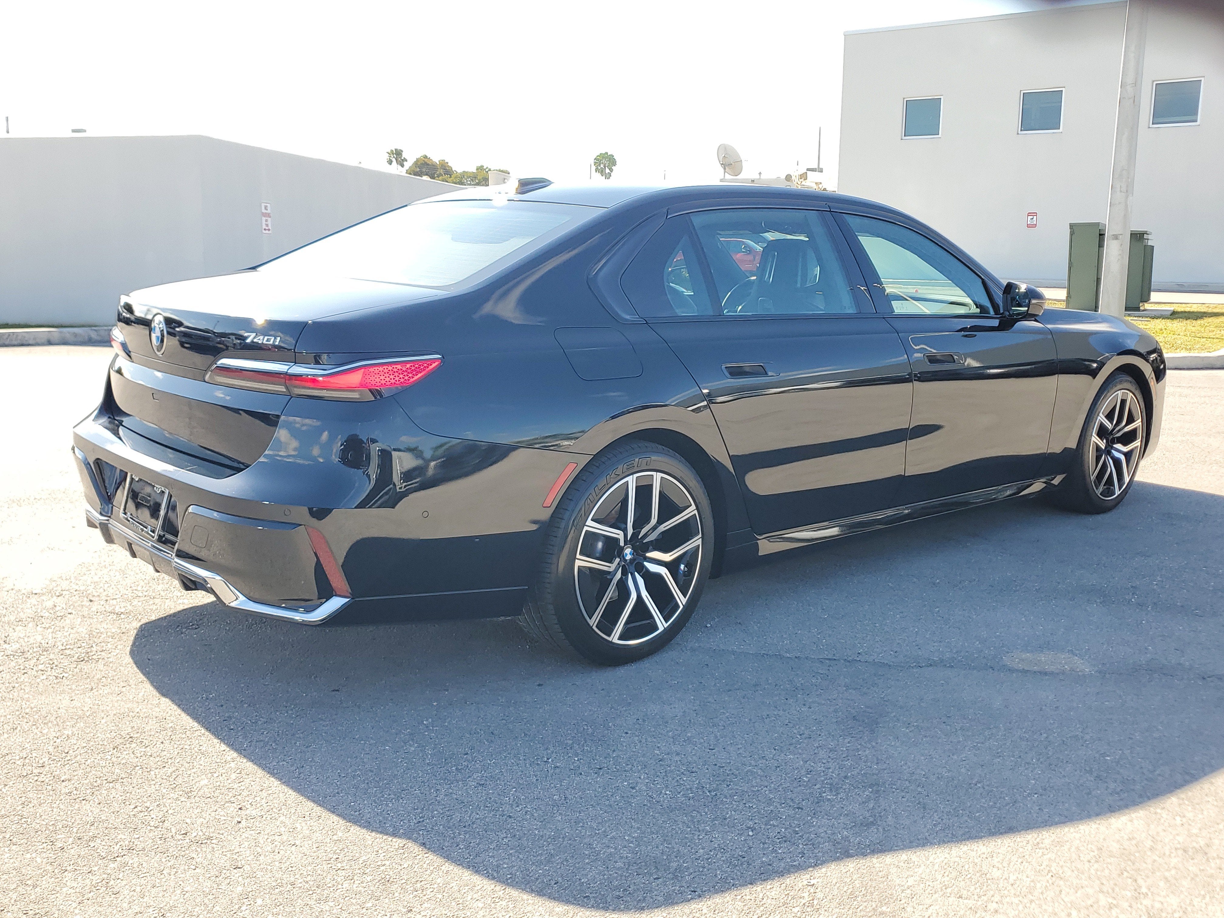 2024 BMW 7 Series 740i