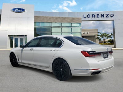 2022 BMW 7 Series 740i