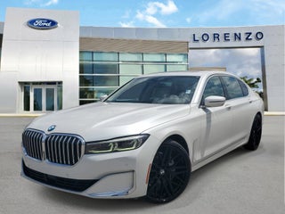 2022 BMW 7 Series 740i