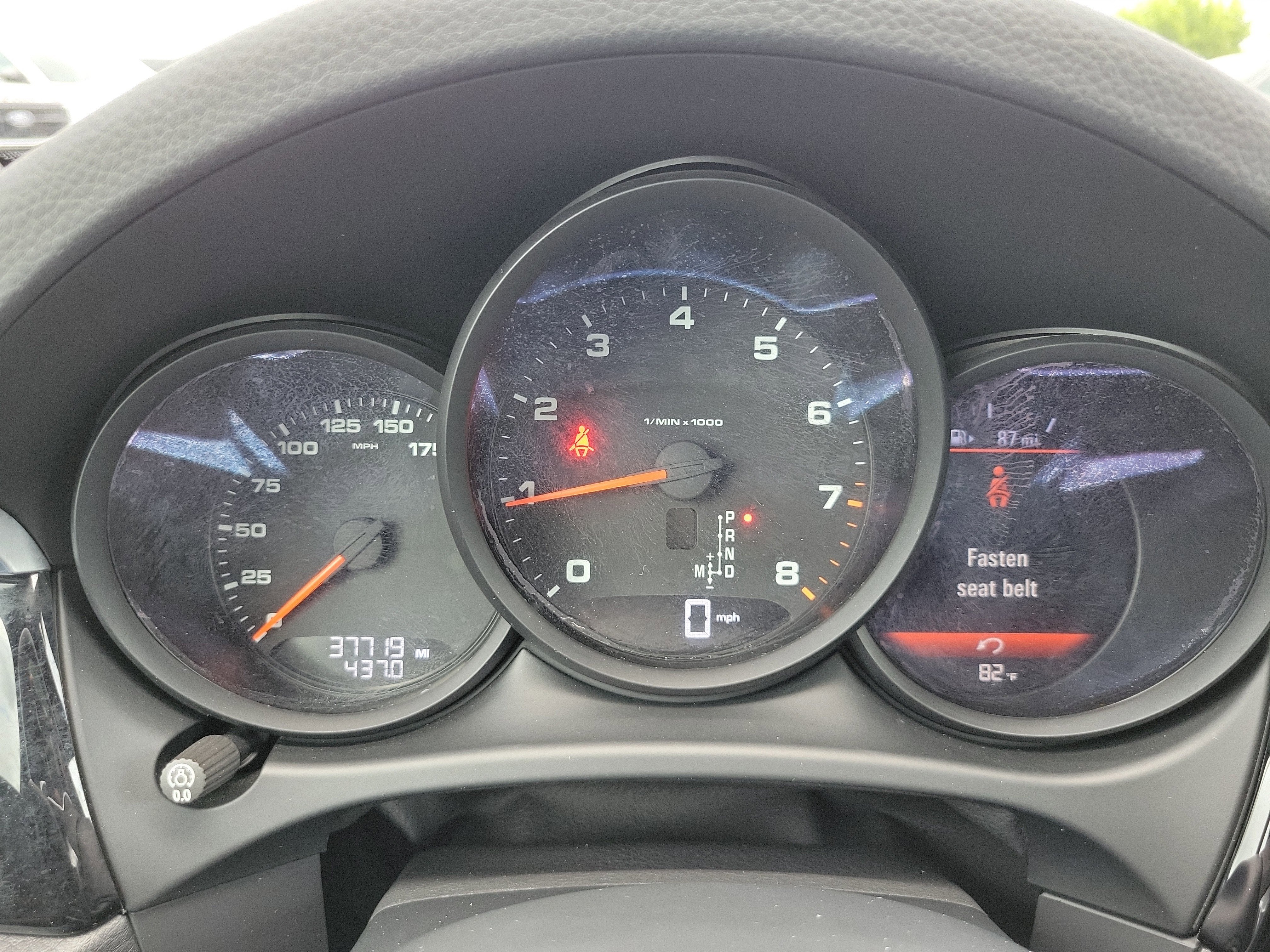 2021 Porsche Macan Base