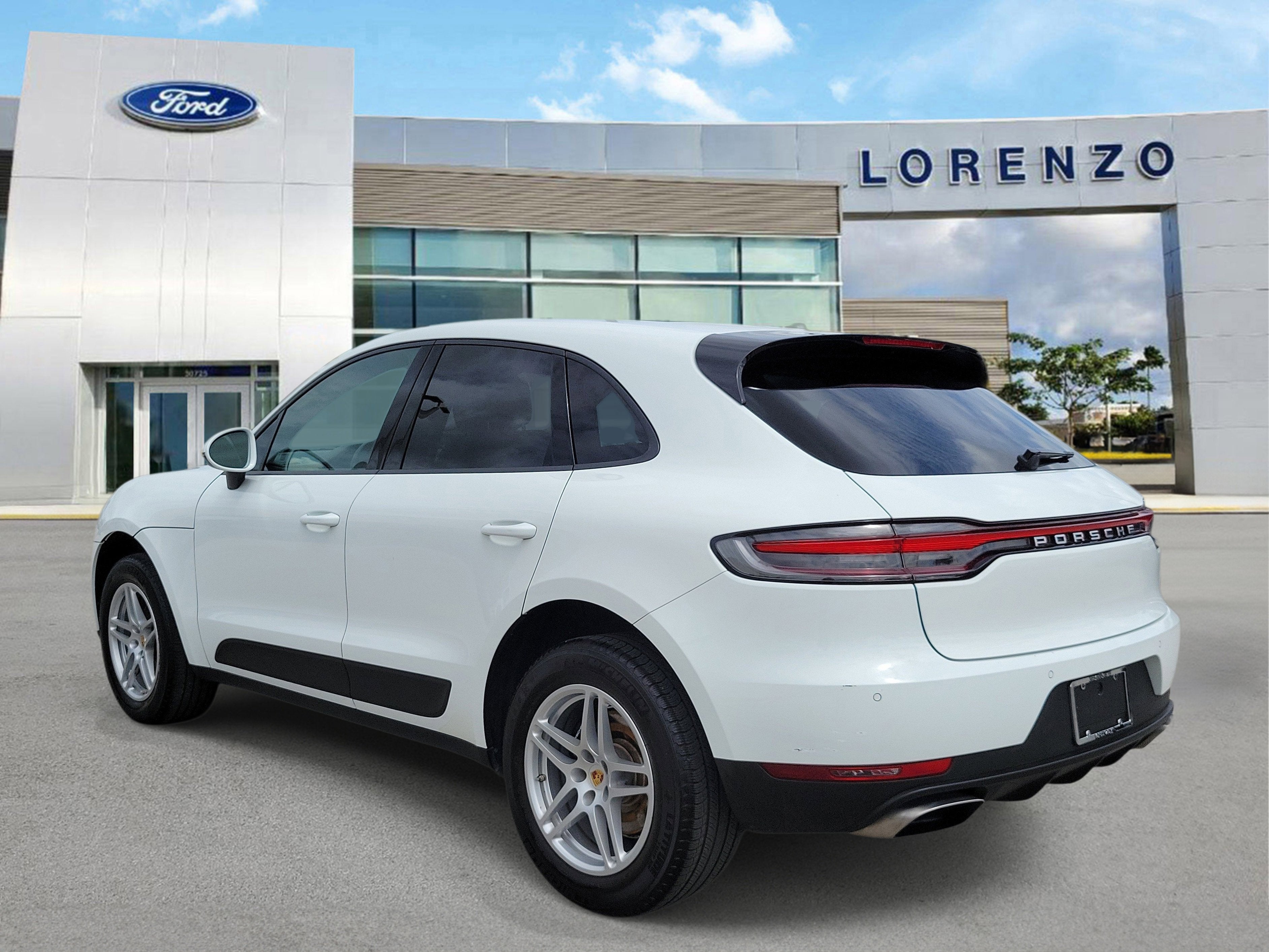 2021 Porsche Macan Base