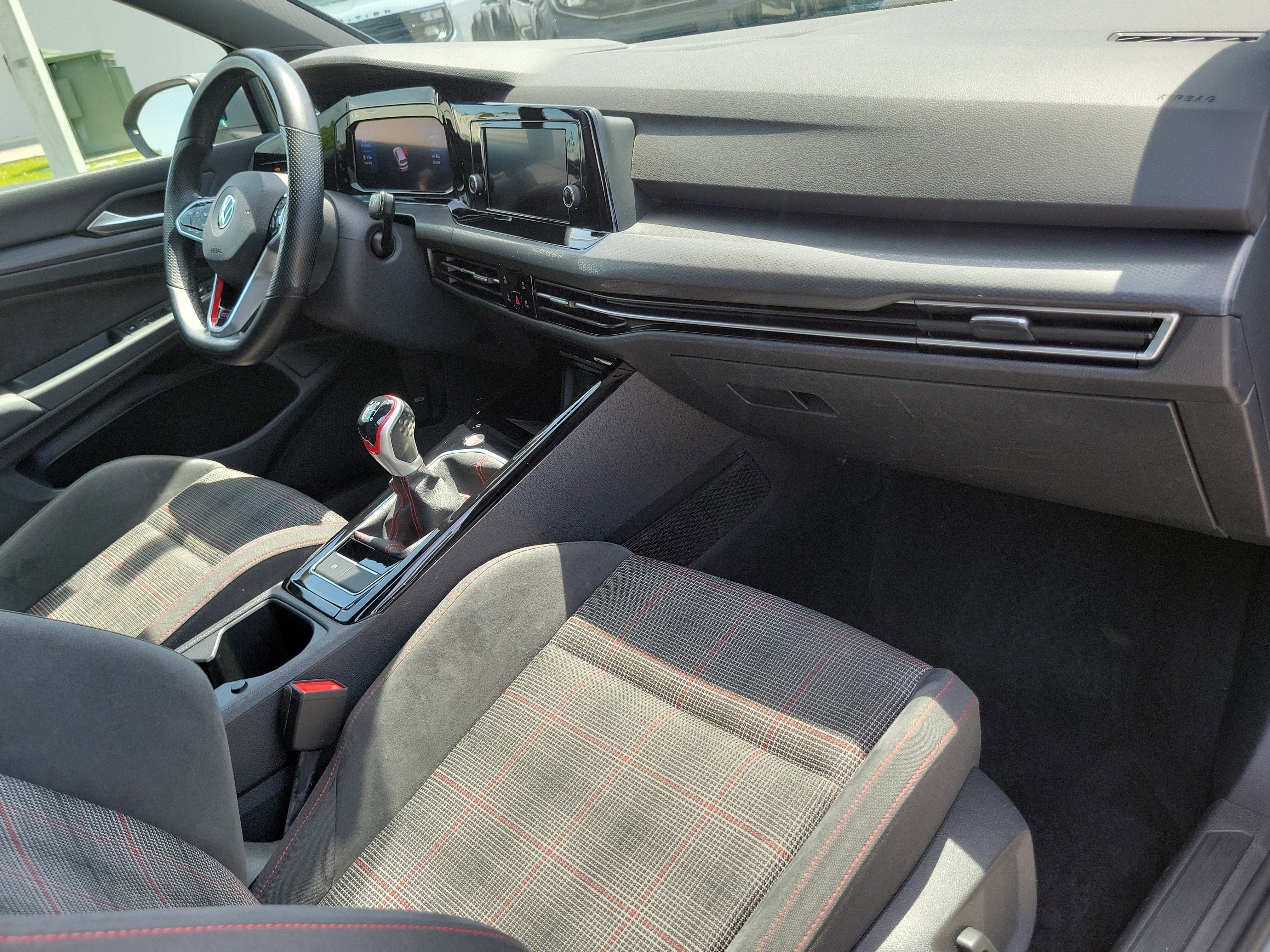 2023 Volkswagen Golf GTI S