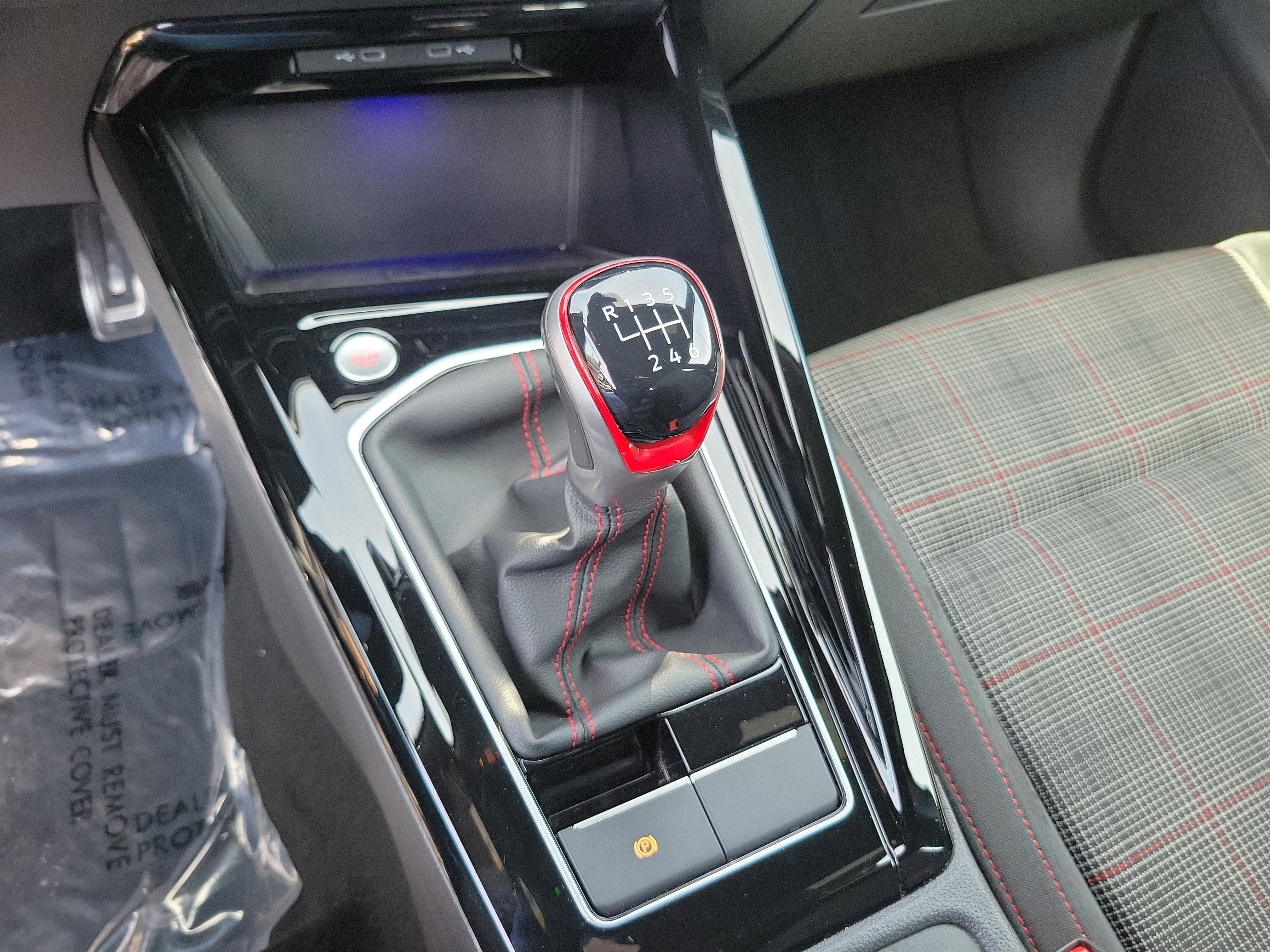 2023 Volkswagen Golf GTI S