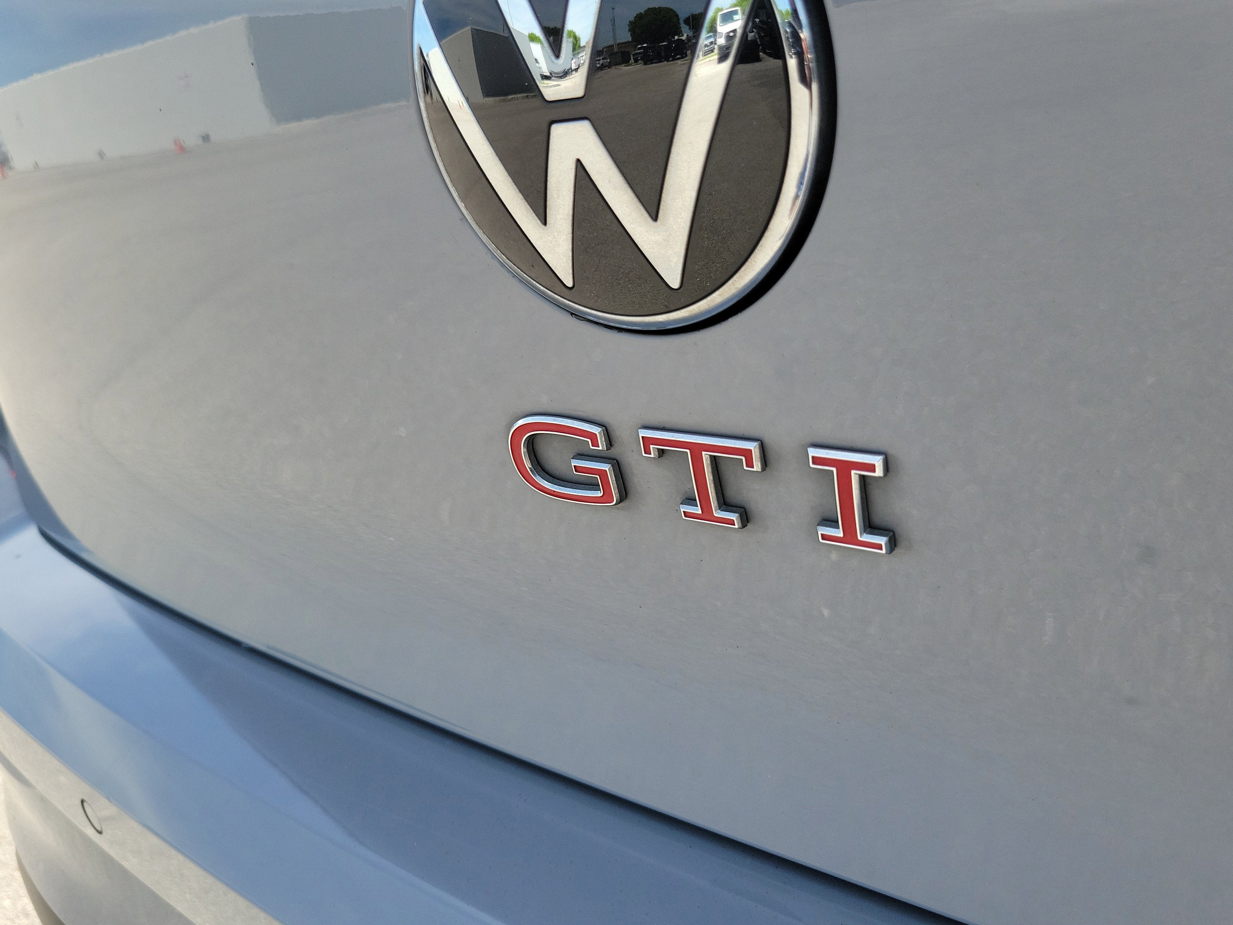 2023 Volkswagen Golf GTI S