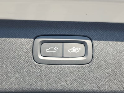 2023 Volvo XC90 Plus 4WD