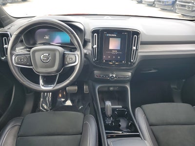 2021 Volvo XC40 P8