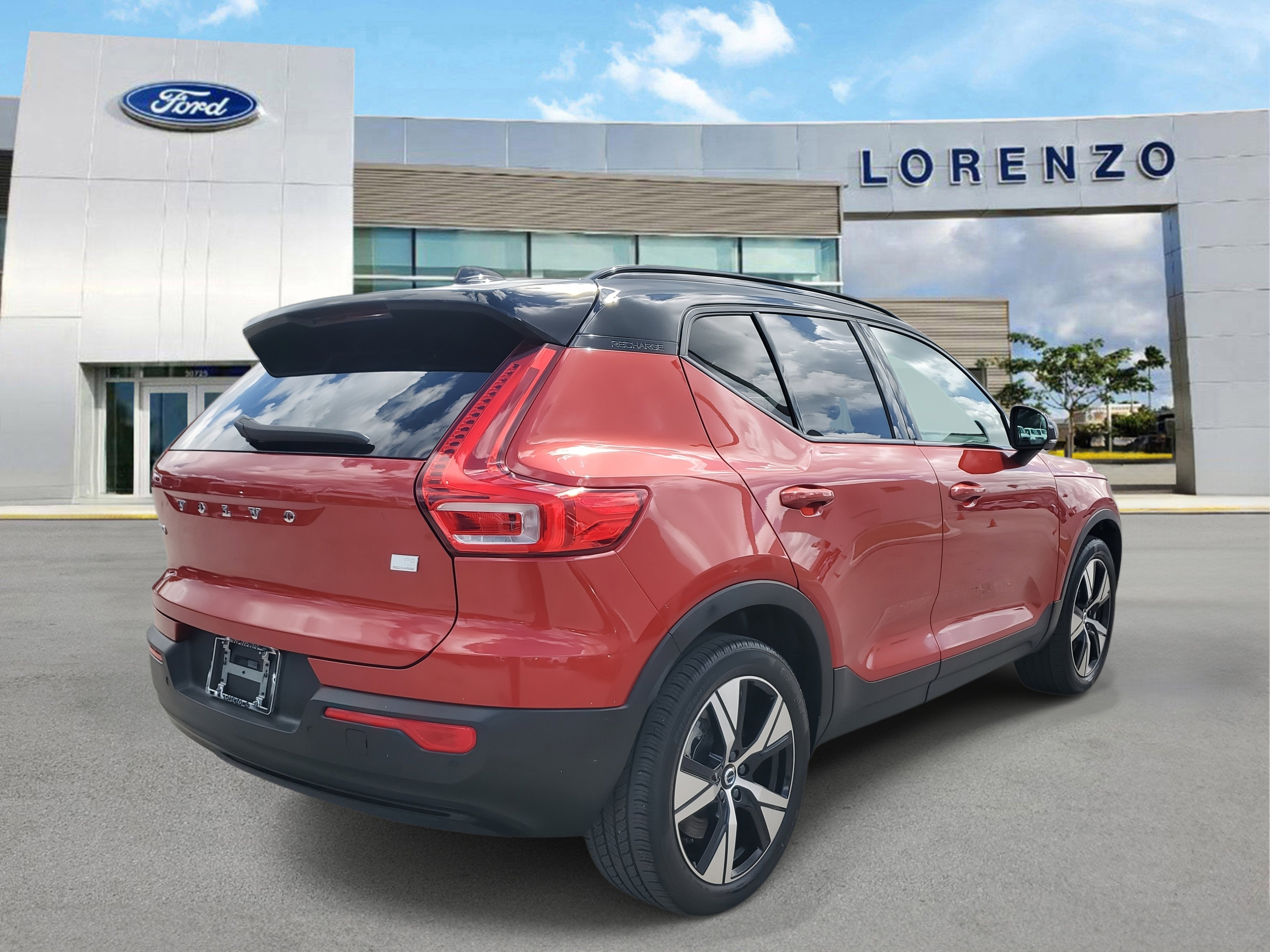 2021 Volvo XC40 P8