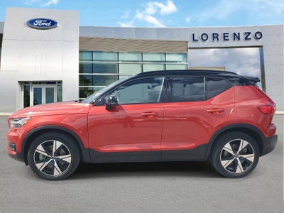 2021 Volvo XC40 P8