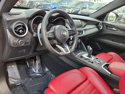 2023 Alfa Romeo Stelvio Sprint