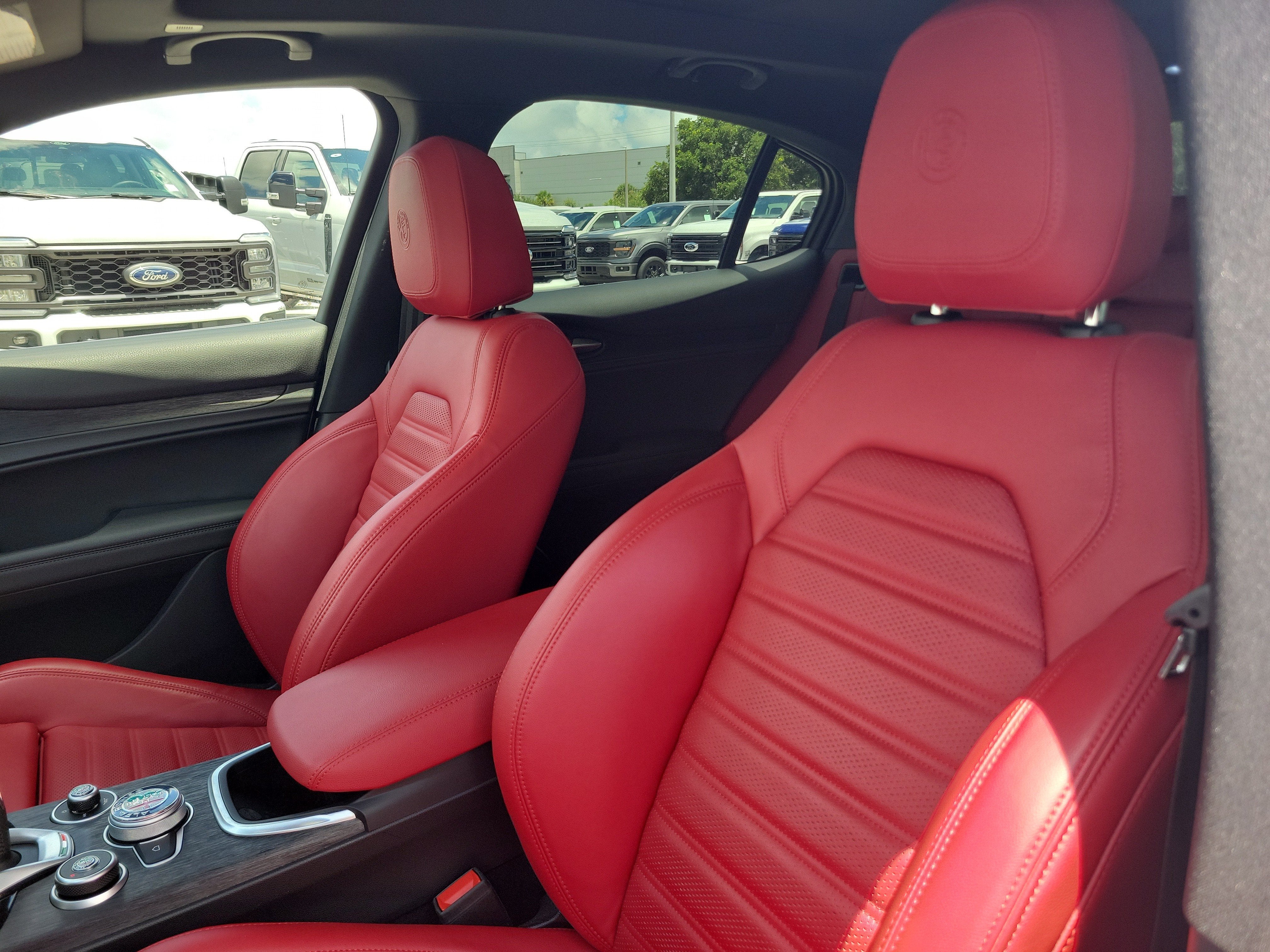 2023 Alfa Romeo Stelvio Sprint