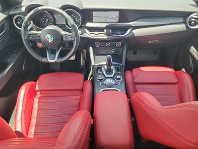 2023 Alfa Romeo Stelvio Sprint