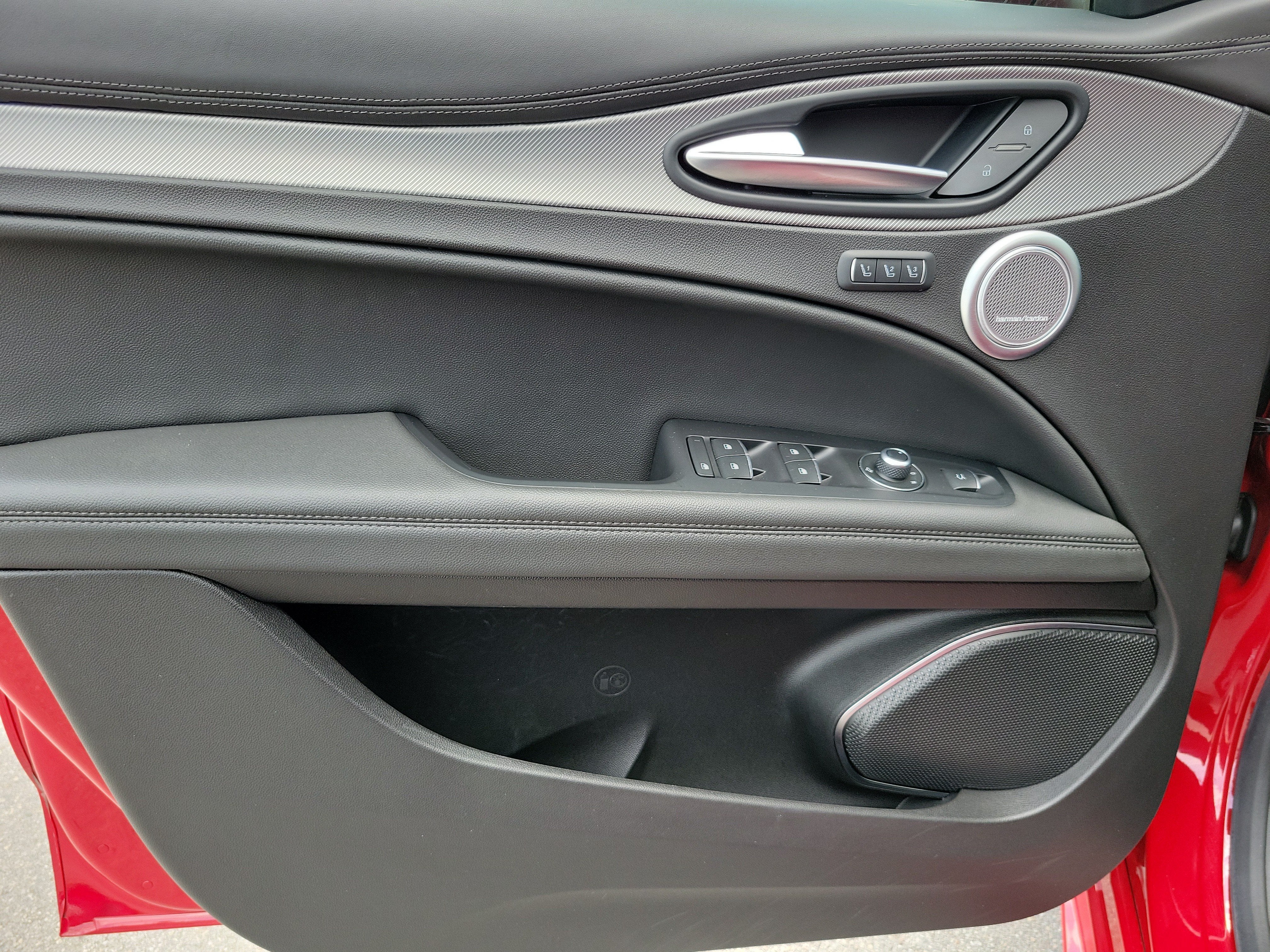 2022 Alfa Romeo Stelvio Veloce 4WD
